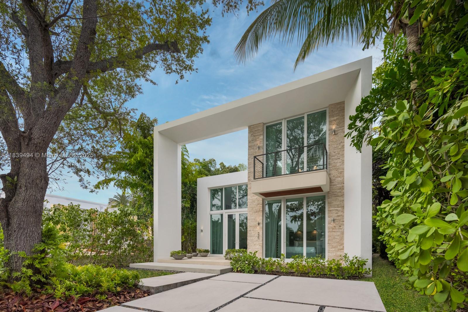 335 W 46th St, Miami Beach, Florida image 3