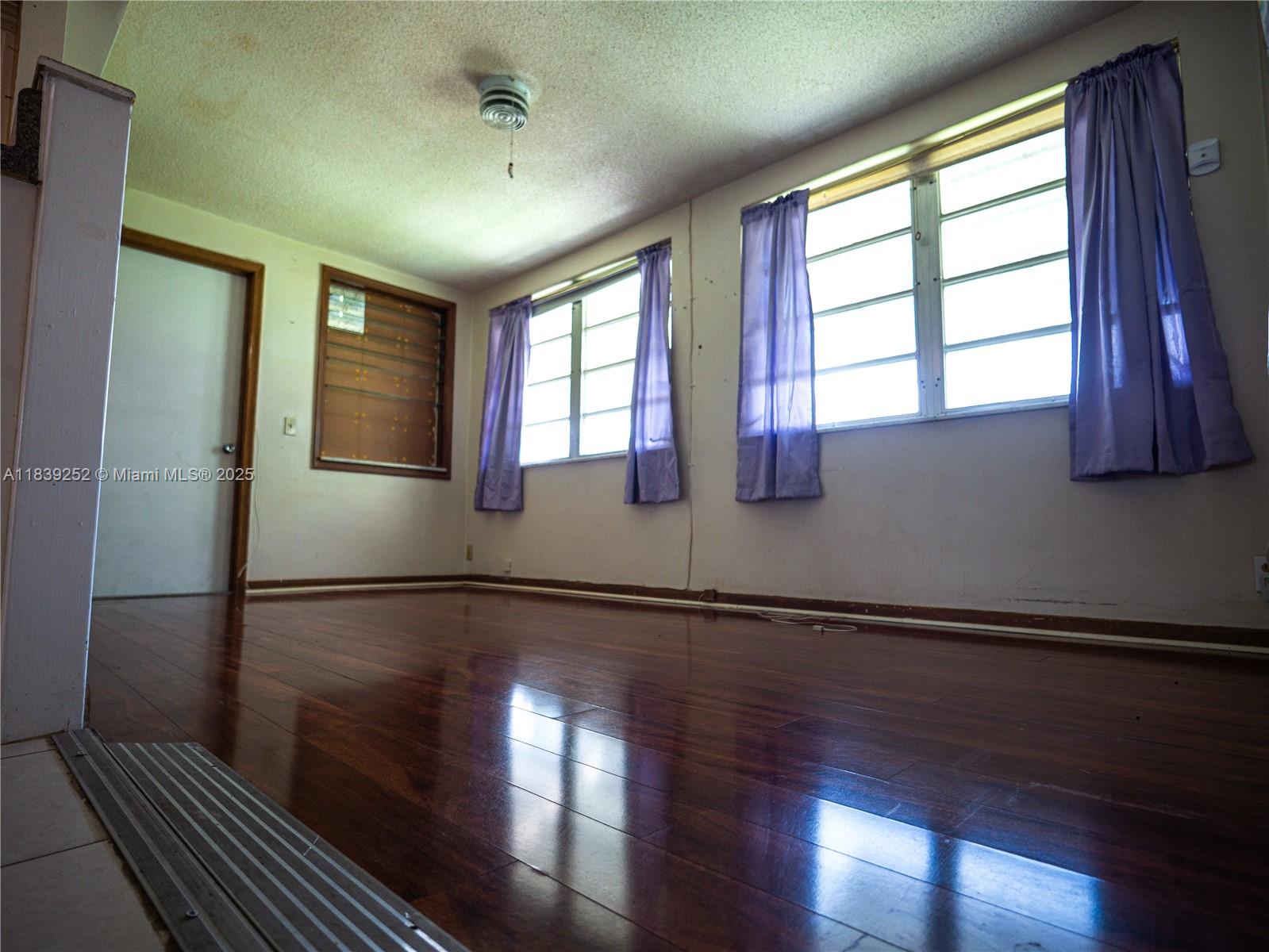 2918 NW 46th St, Tamarac, Florida image 10