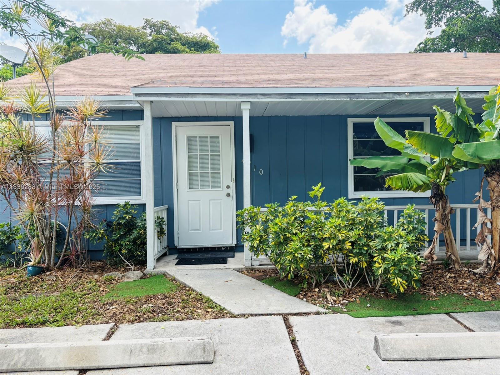 4710 NW 3rd Ter, Deerfield Beach, Florida image 1
