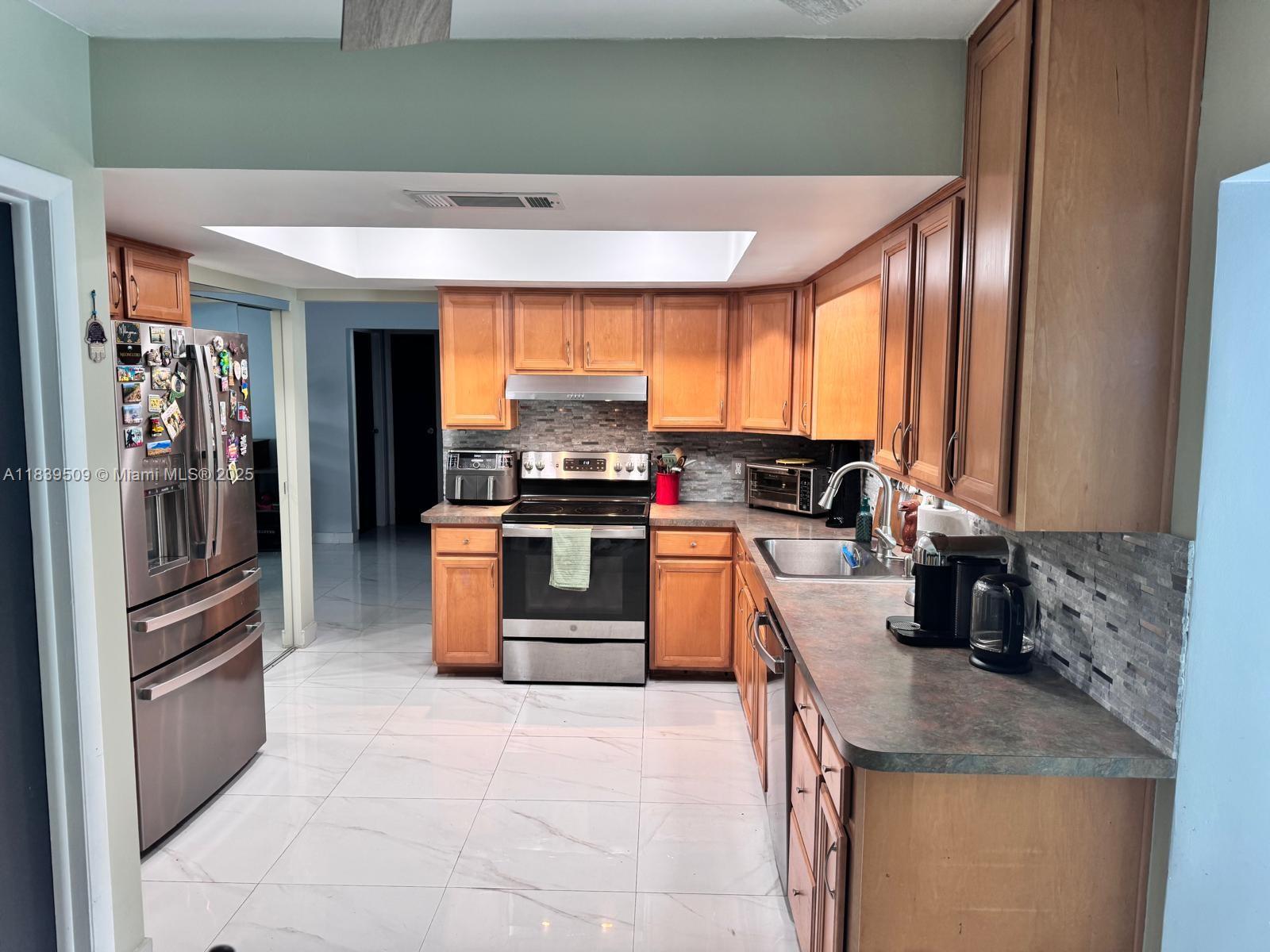 12350 NW 30th St, Sunrise, Florida image 7