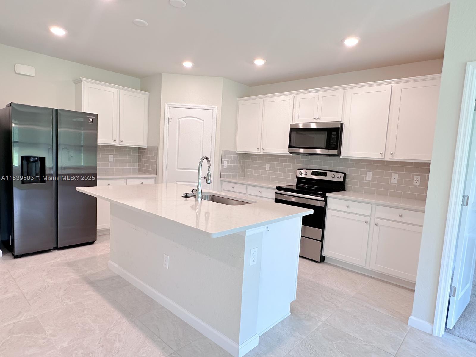 Property photo # 4