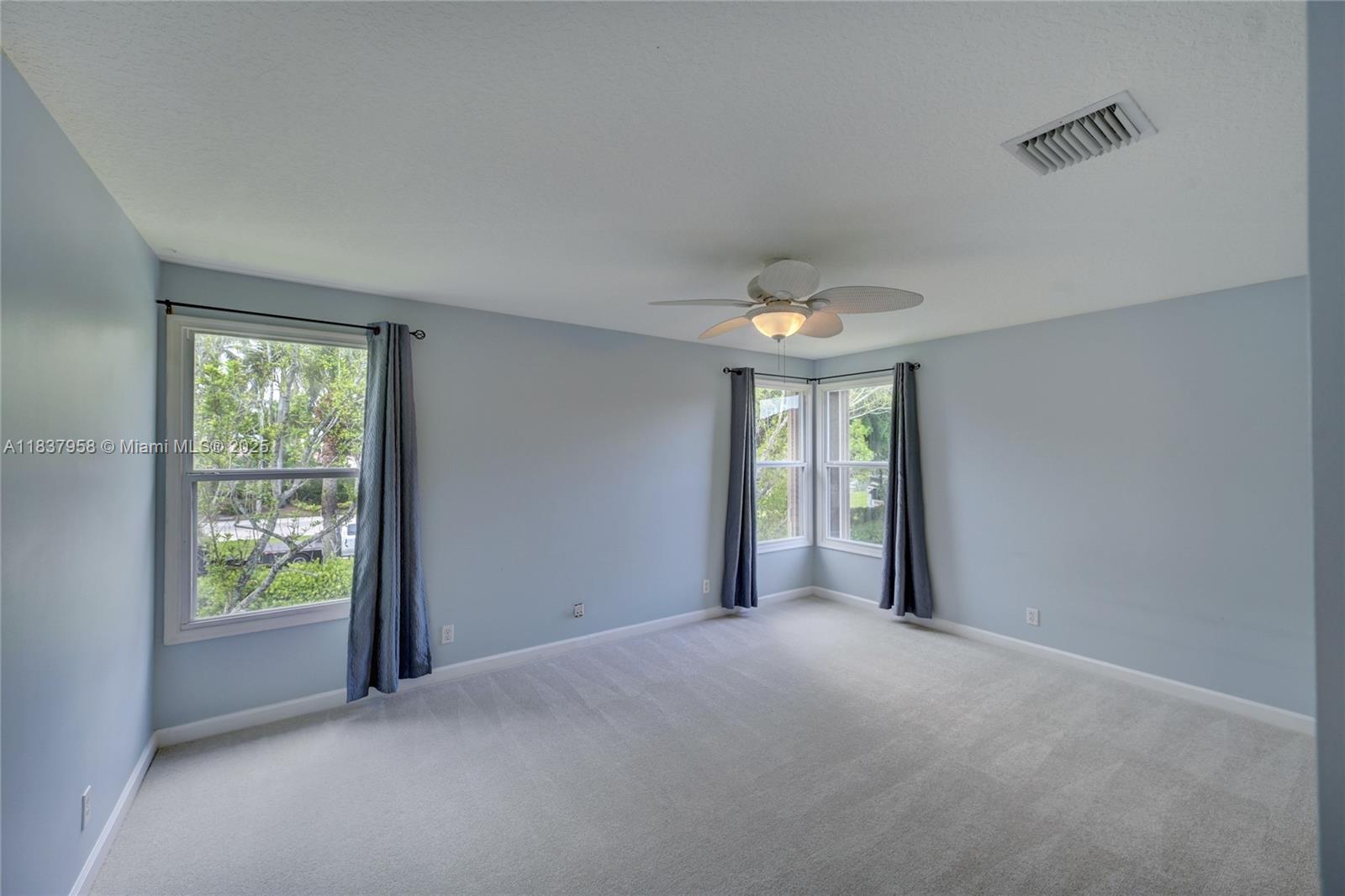 7062 Brunswick Cir, Boynton Beach, Florida image 12