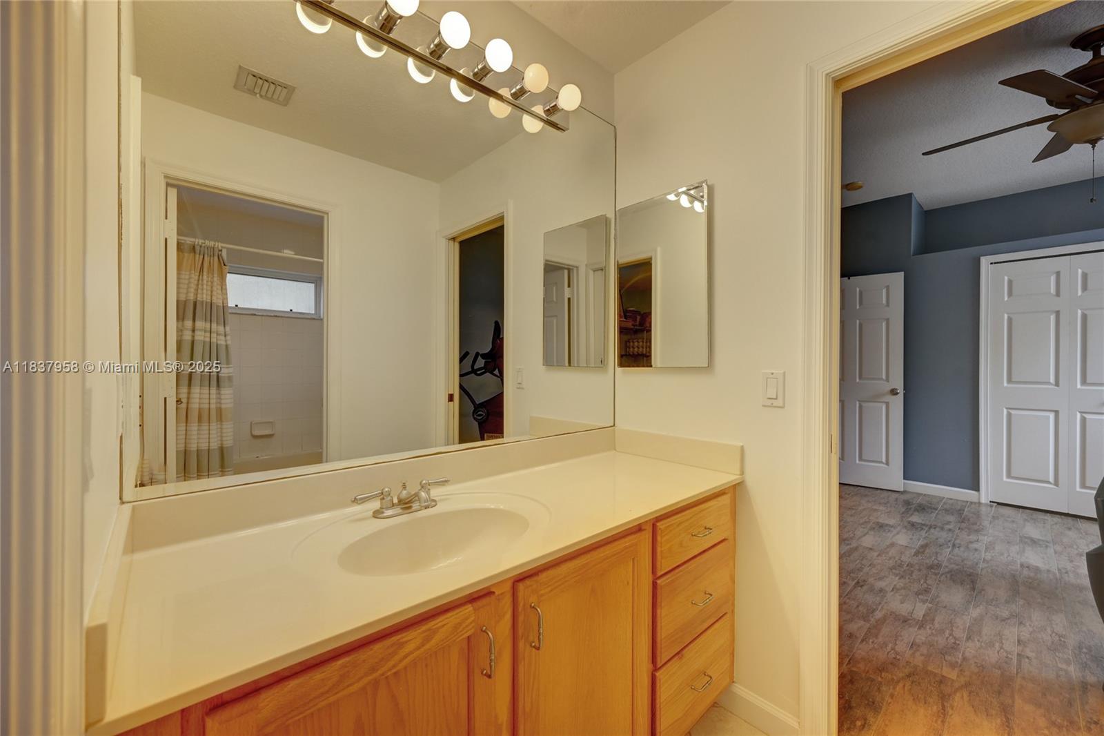 7062 Brunswick Cir, Boynton Beach, Florida image 14