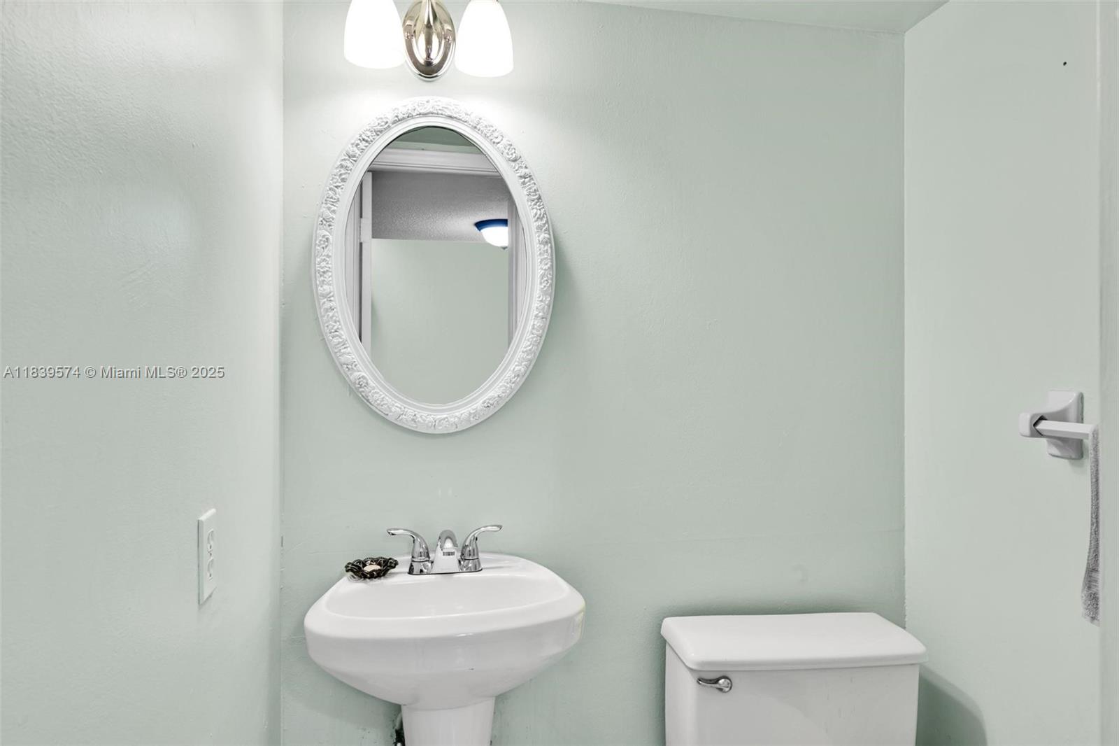 1825 S Ocean Dr #204, Hallandale Beach, Florida image 12