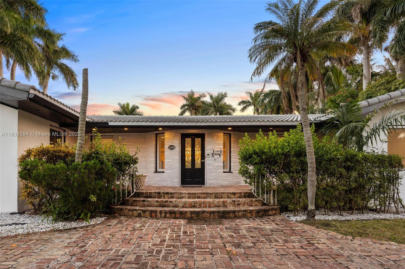 1240 Jefferson St, Hollywood, Florida image 7