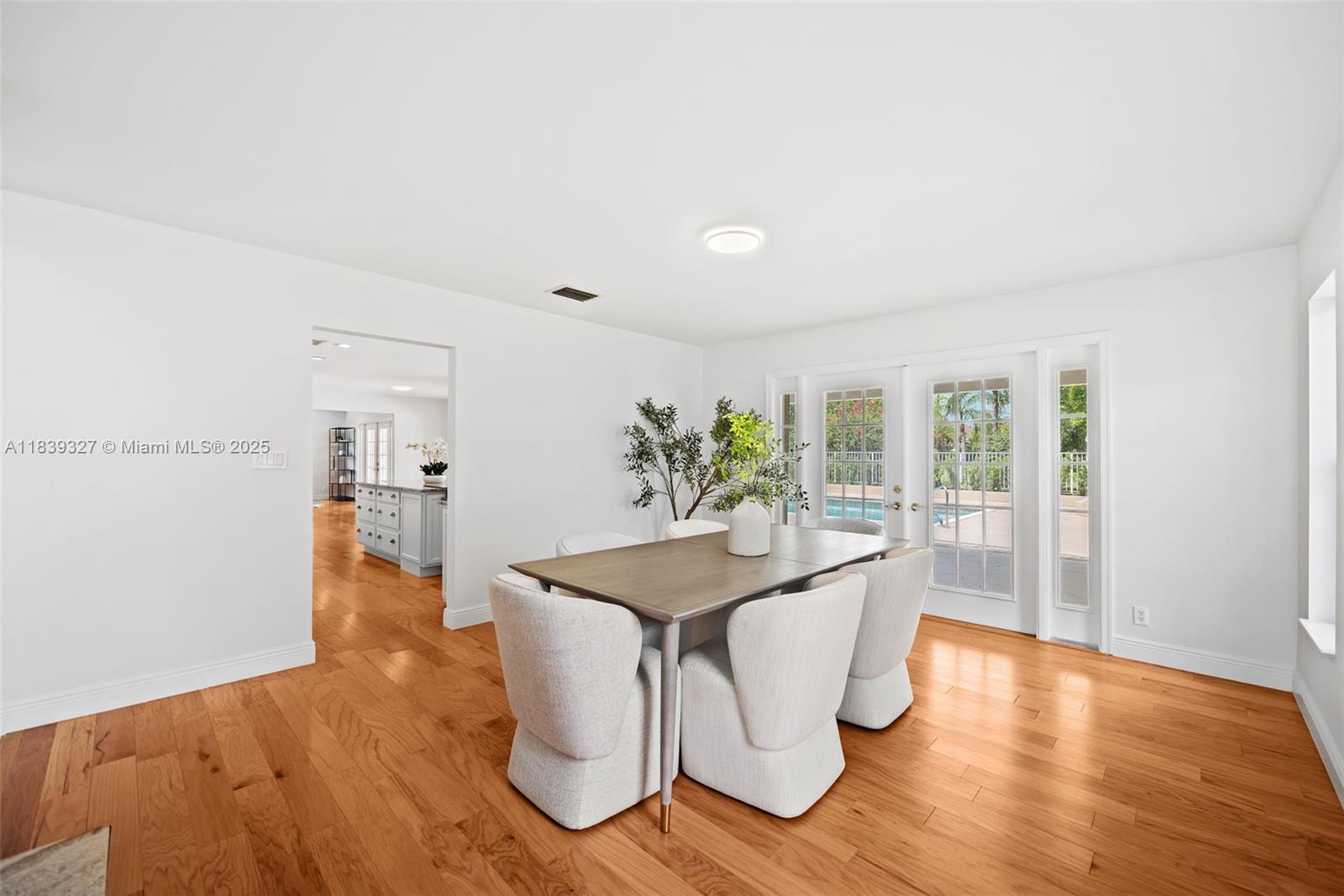 7545 Banyan Way, Tamarac, Florida image 19