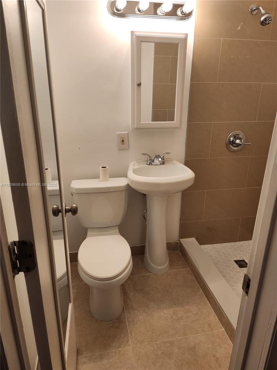 642 Michigan Ave #4, Miami Beach, Florida image 7