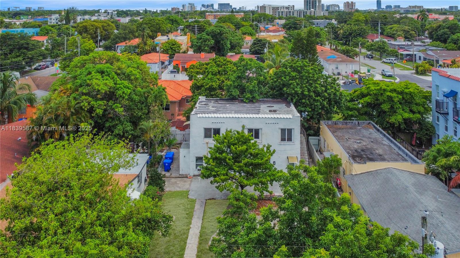 2928 SW 4th St, Miami, Florida image 37