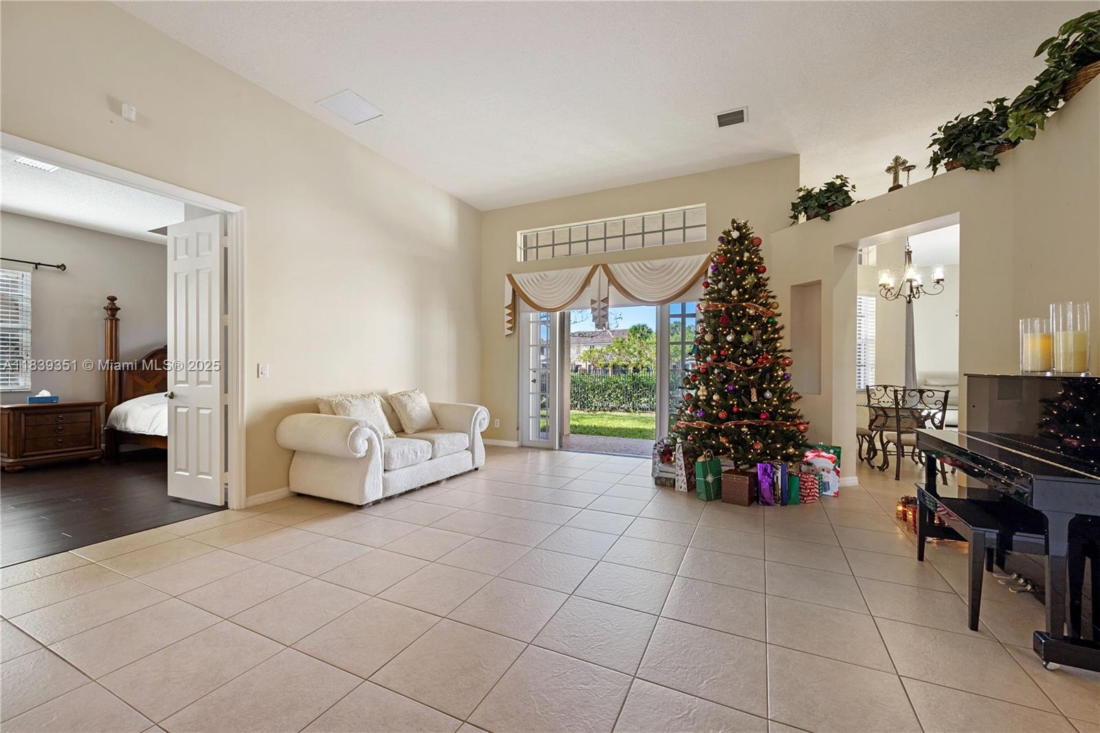 109 SW 128th Ave, Plantation, Florida image 18