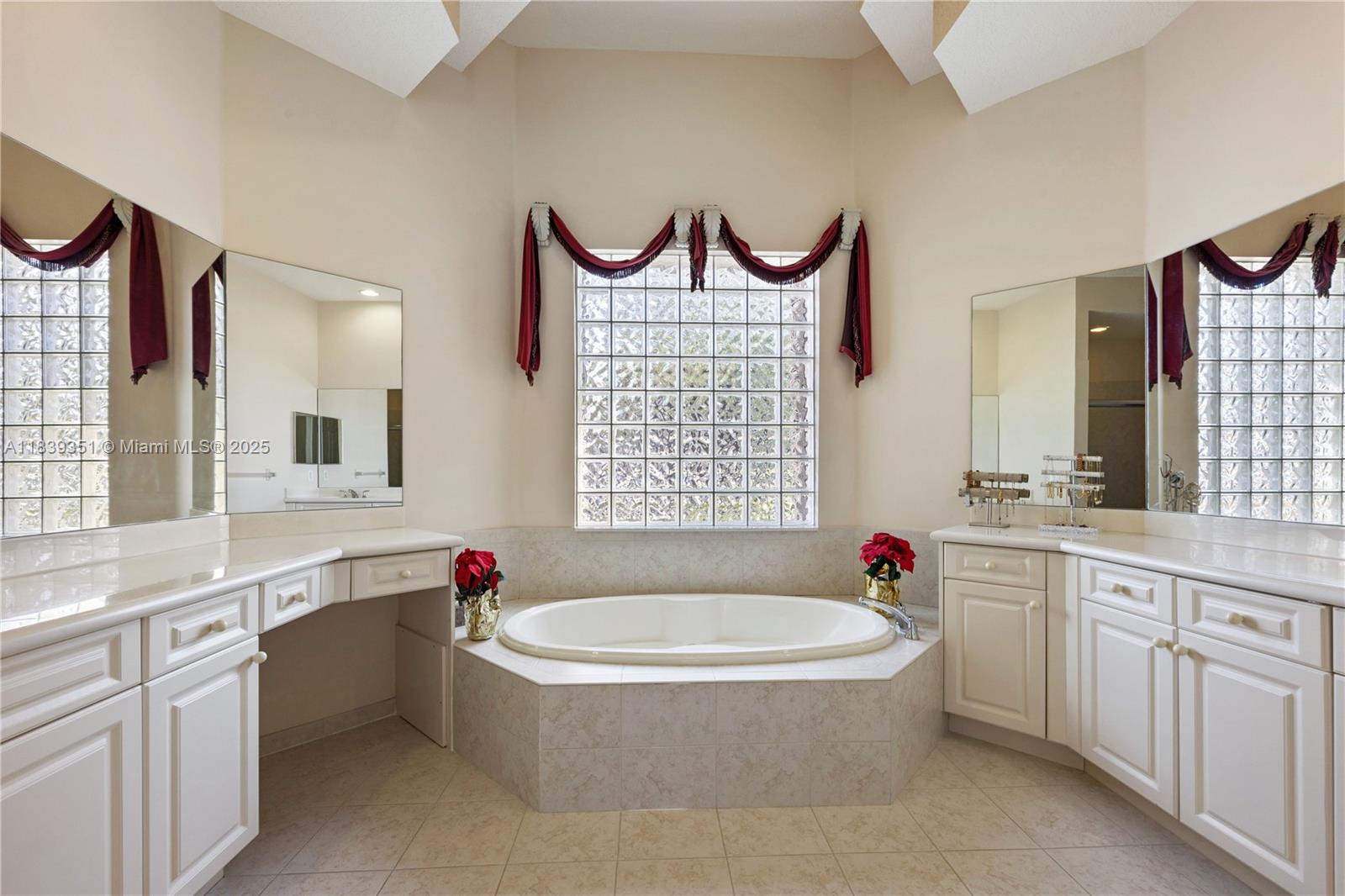 109 SW 128th Ave, Plantation, Florida image 2