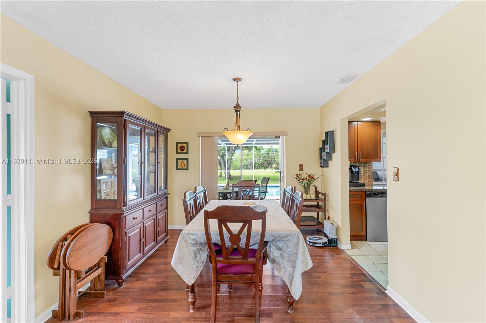 6520 SW 20th St, Plantation, Florida image 10