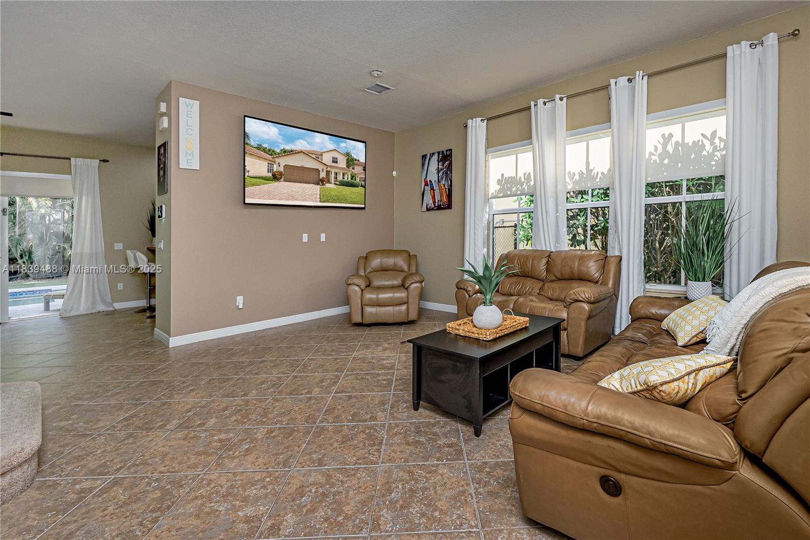 10608 NW 36th St, Coral Springs, Florida image 12