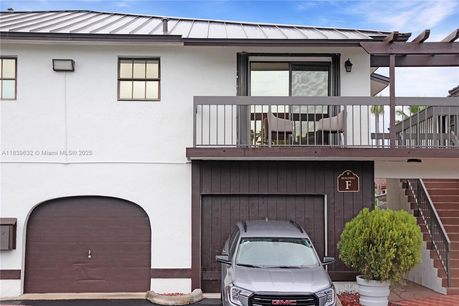 Property photo # 0