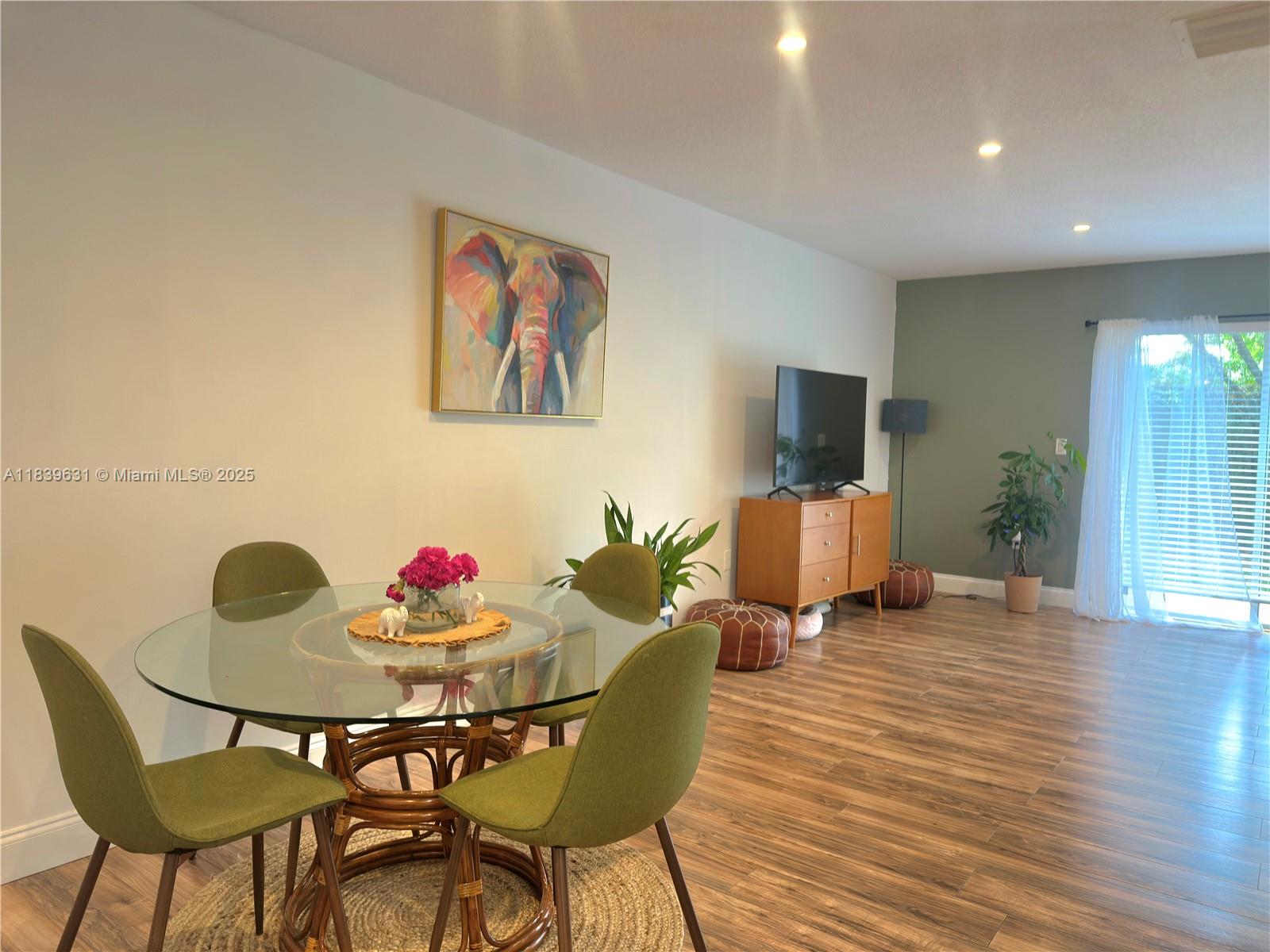 Property photo # 6