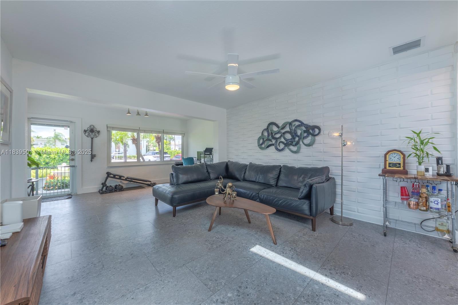 2245 Johnson St, Hollywood, Florida image 27