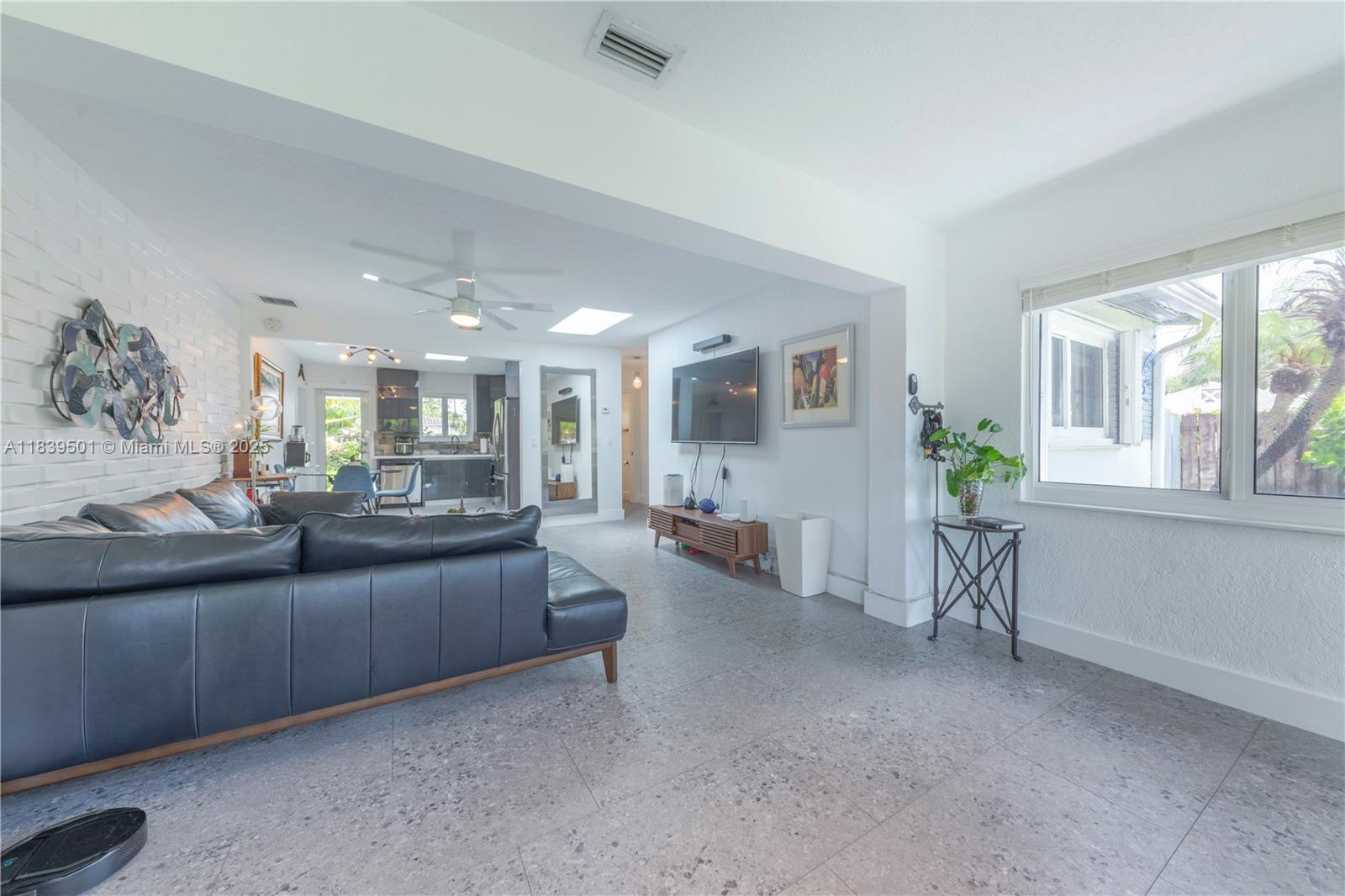 2245 Johnson St, Hollywood, Florida image 30