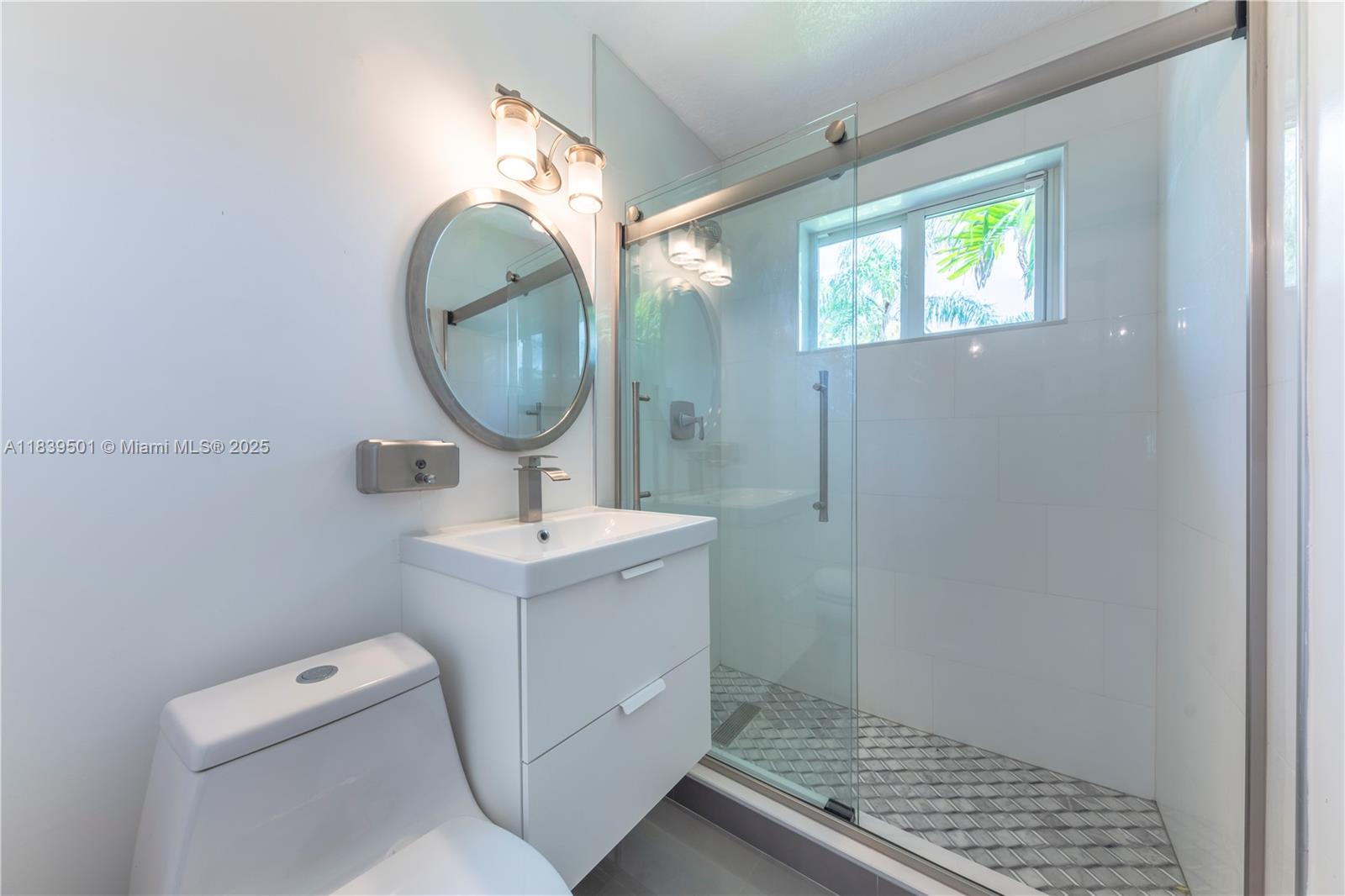 2245 Johnson St, Hollywood, Florida image 40