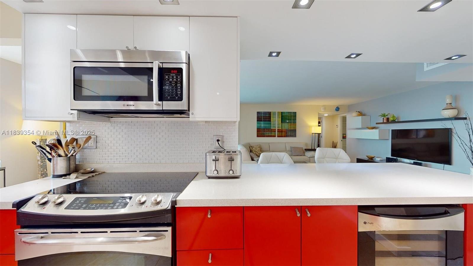 Property photo # 6