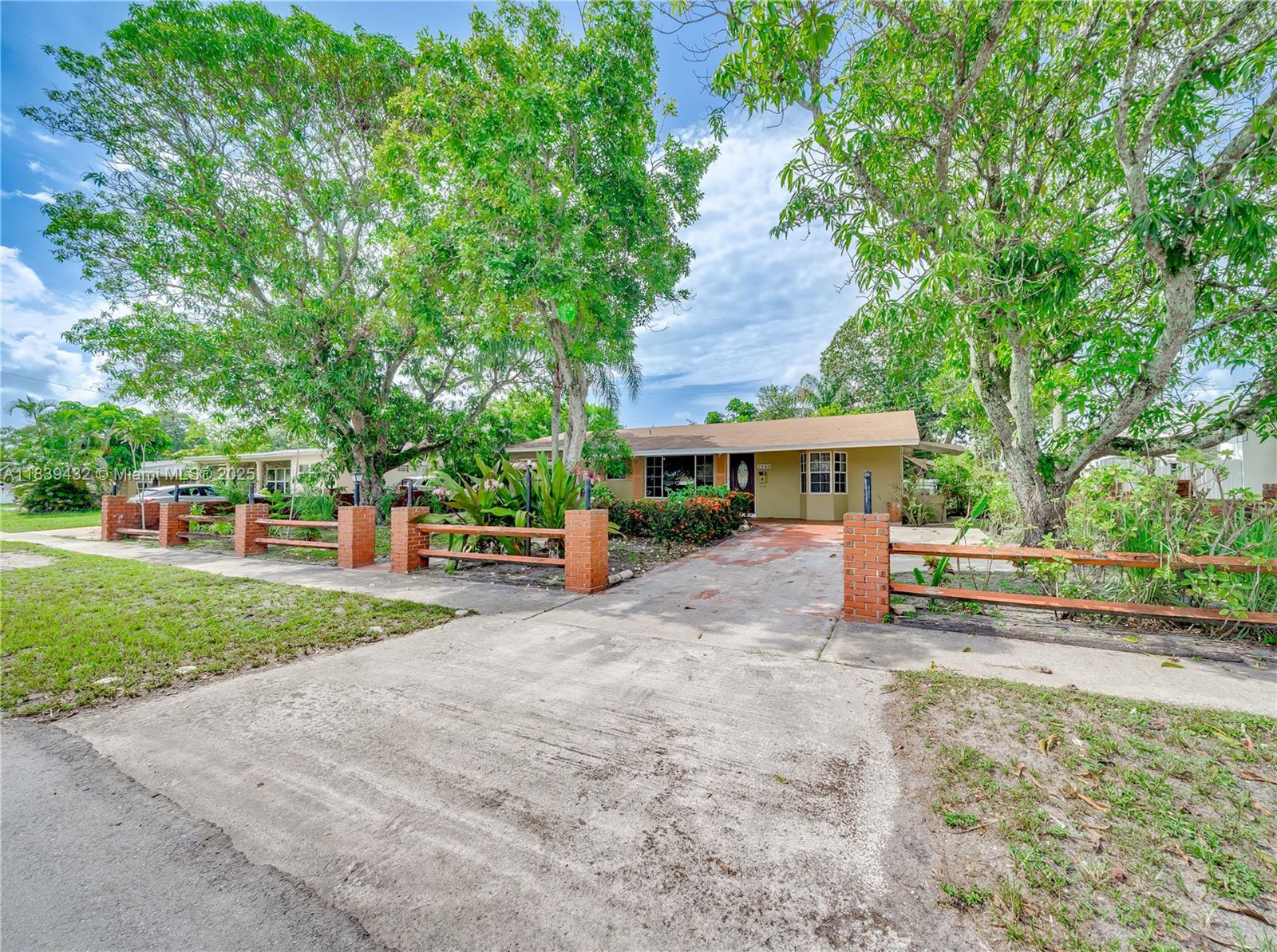 7140 Fillmore St, Hollywood, Florida image 1