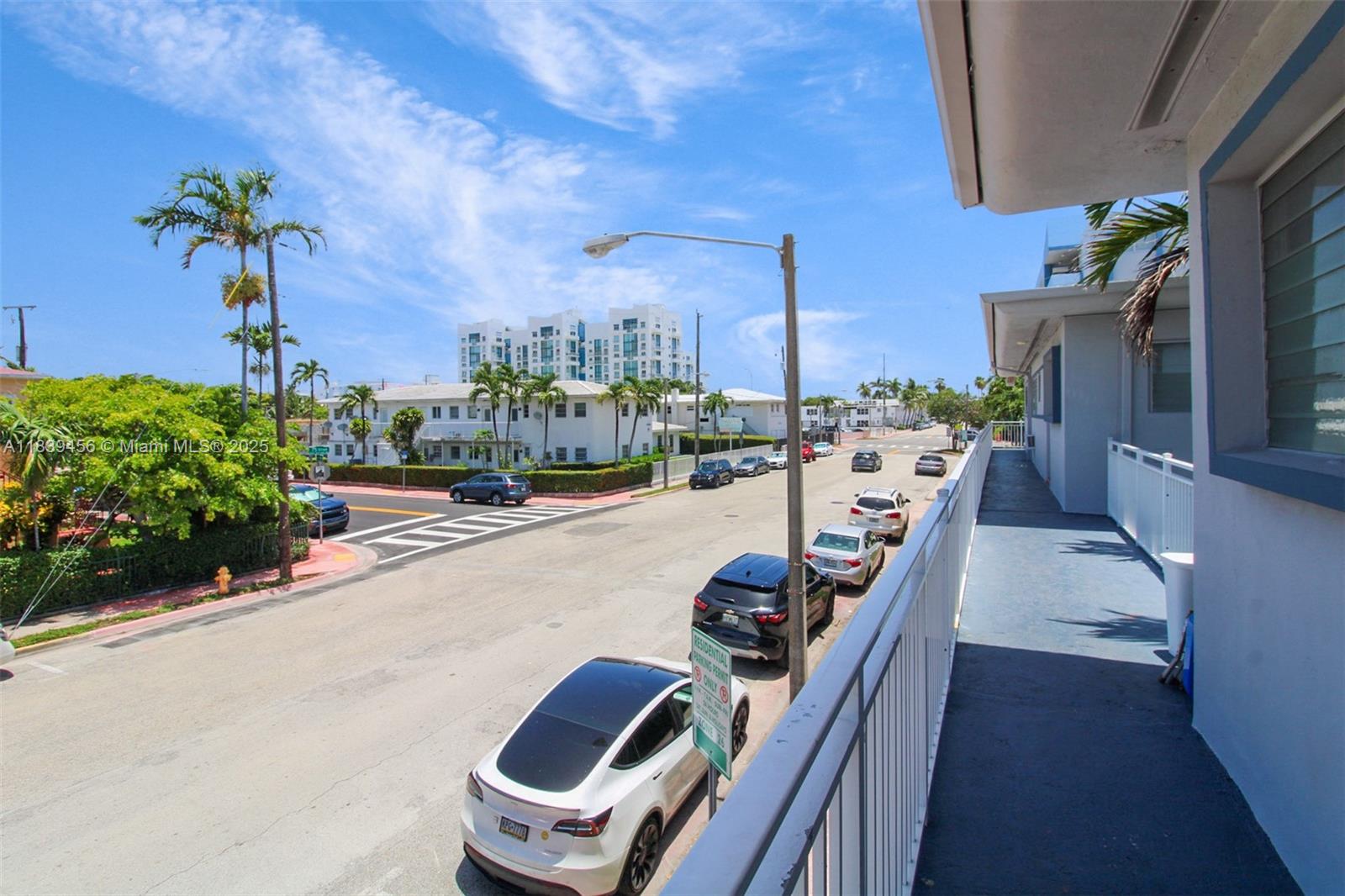 350 75th St #201, Miami Beach, Florida image 13