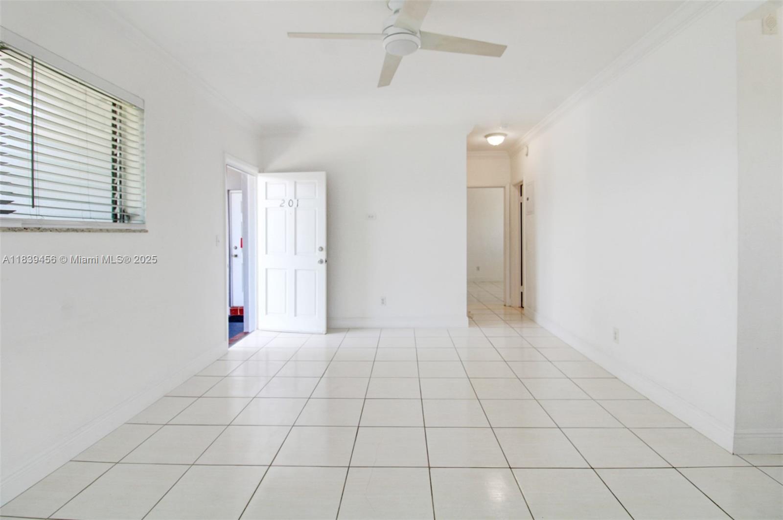 350 75th St #201, Miami Beach, Florida image 5