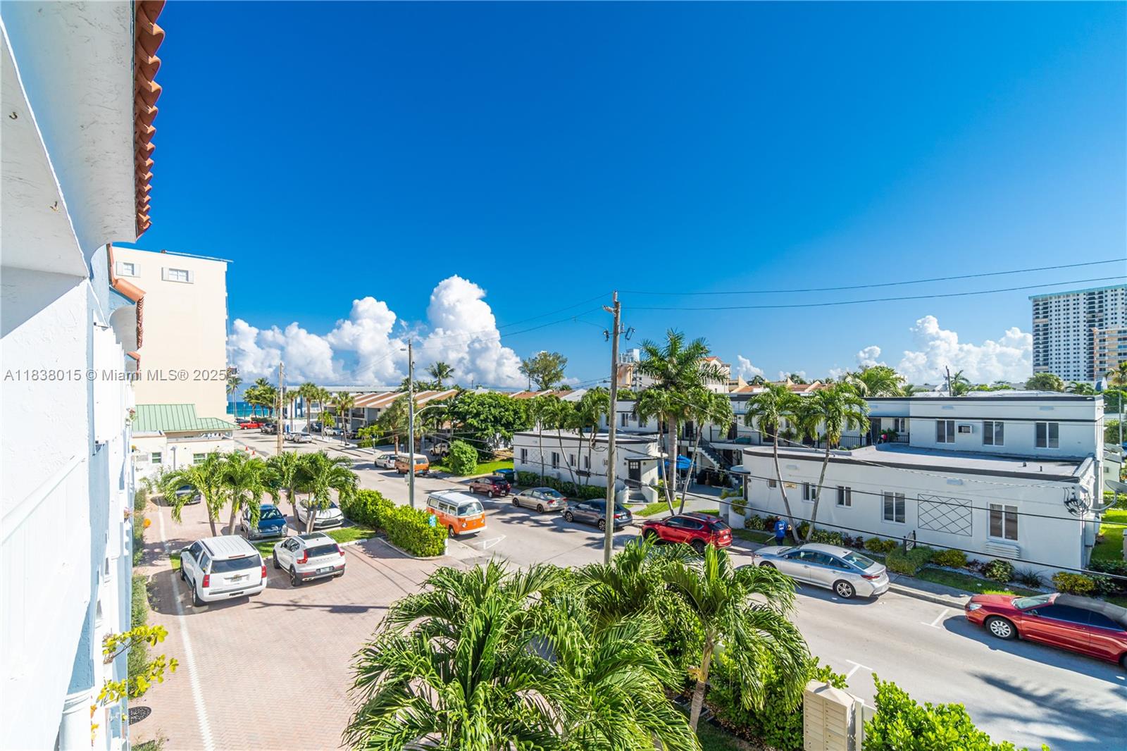 349 Virginia St, Hollywood, Florida image 23