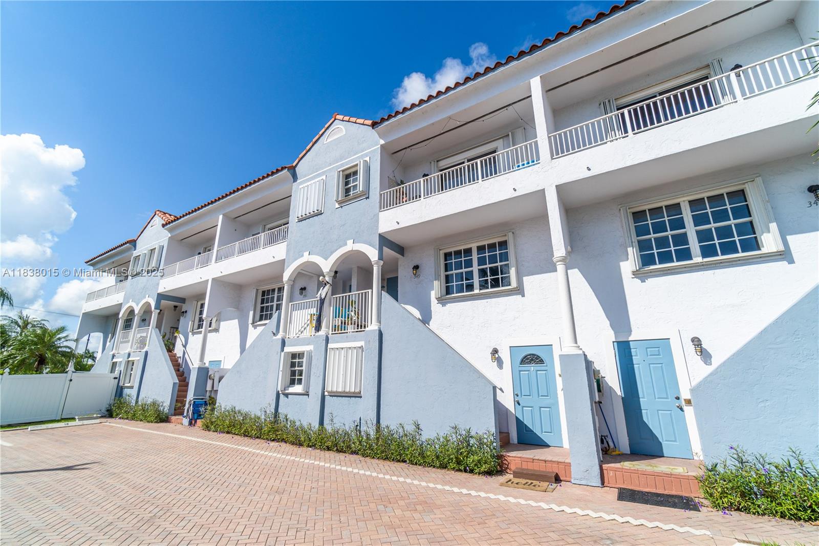 349 Virginia St, Hollywood, Florida image 26