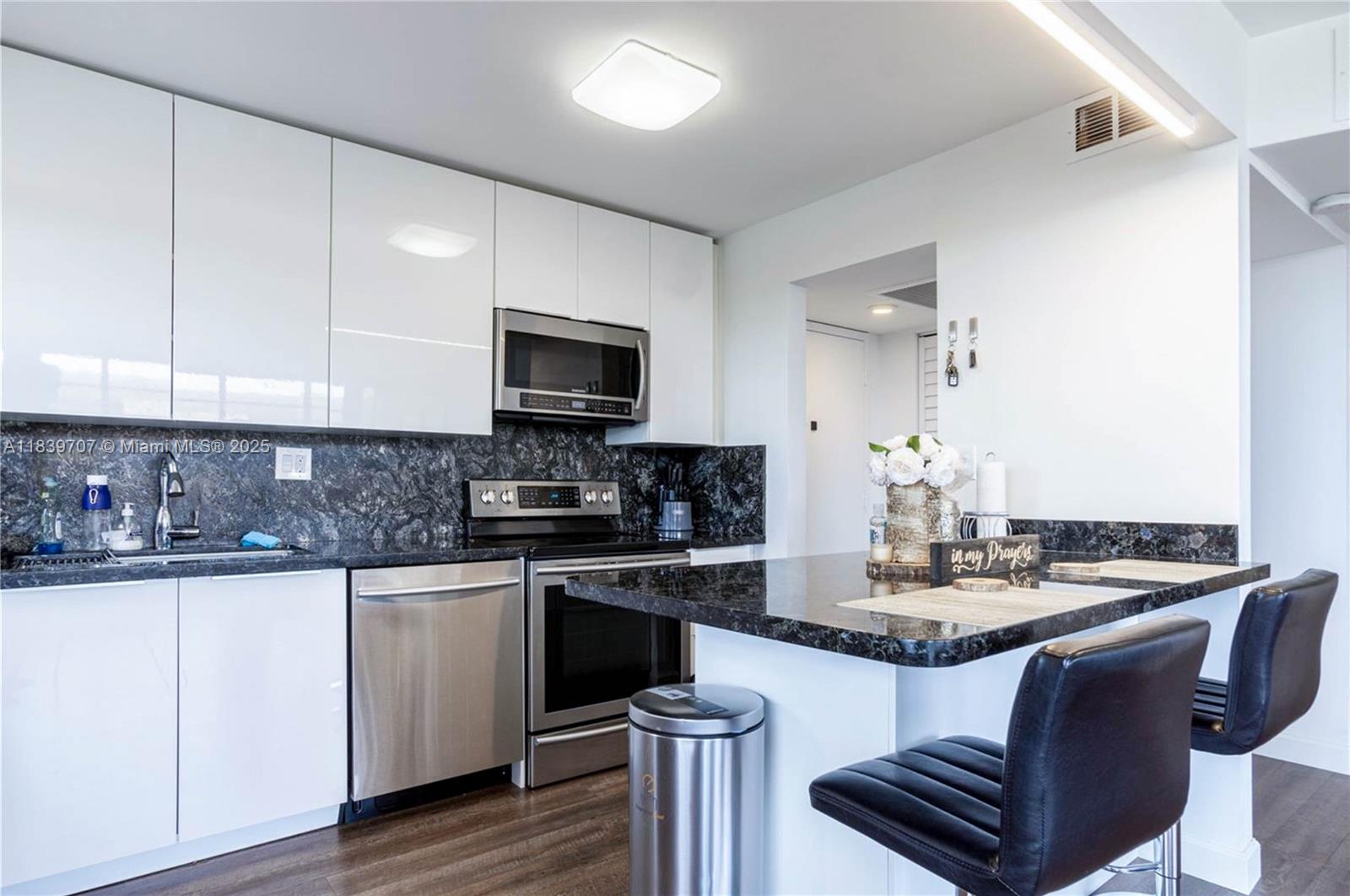 Property photo # 4