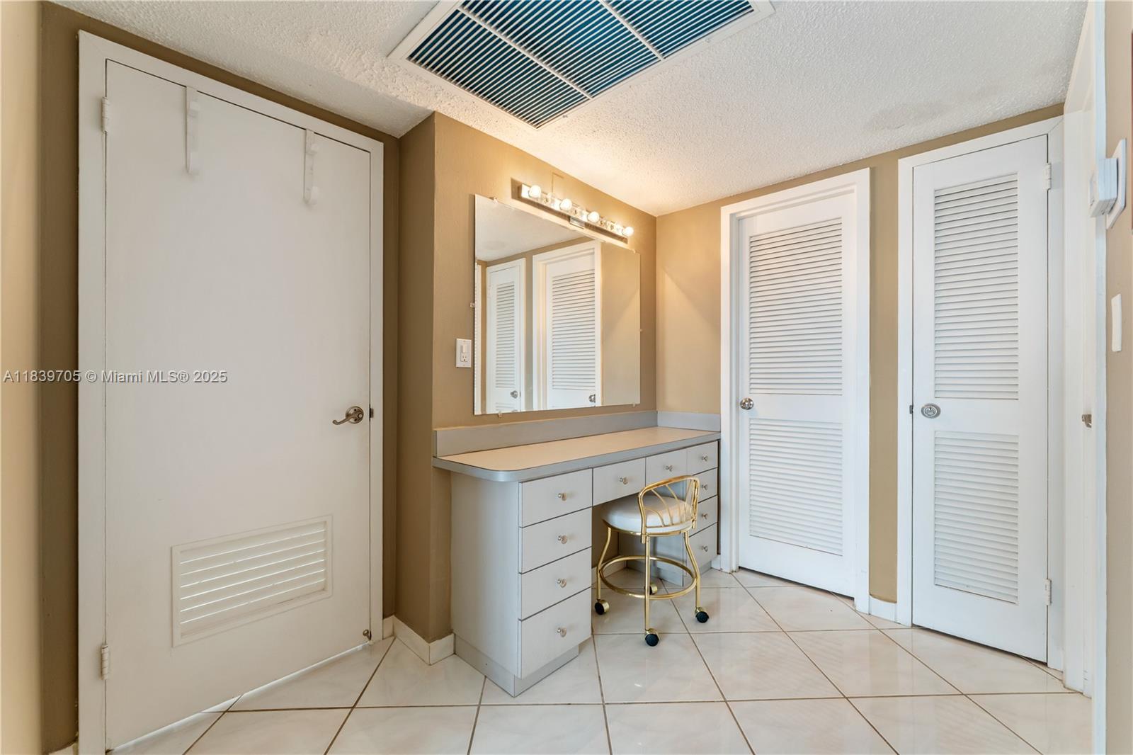 3140 S Ocean Dr #212, Hallandale Beach, Florida image 14