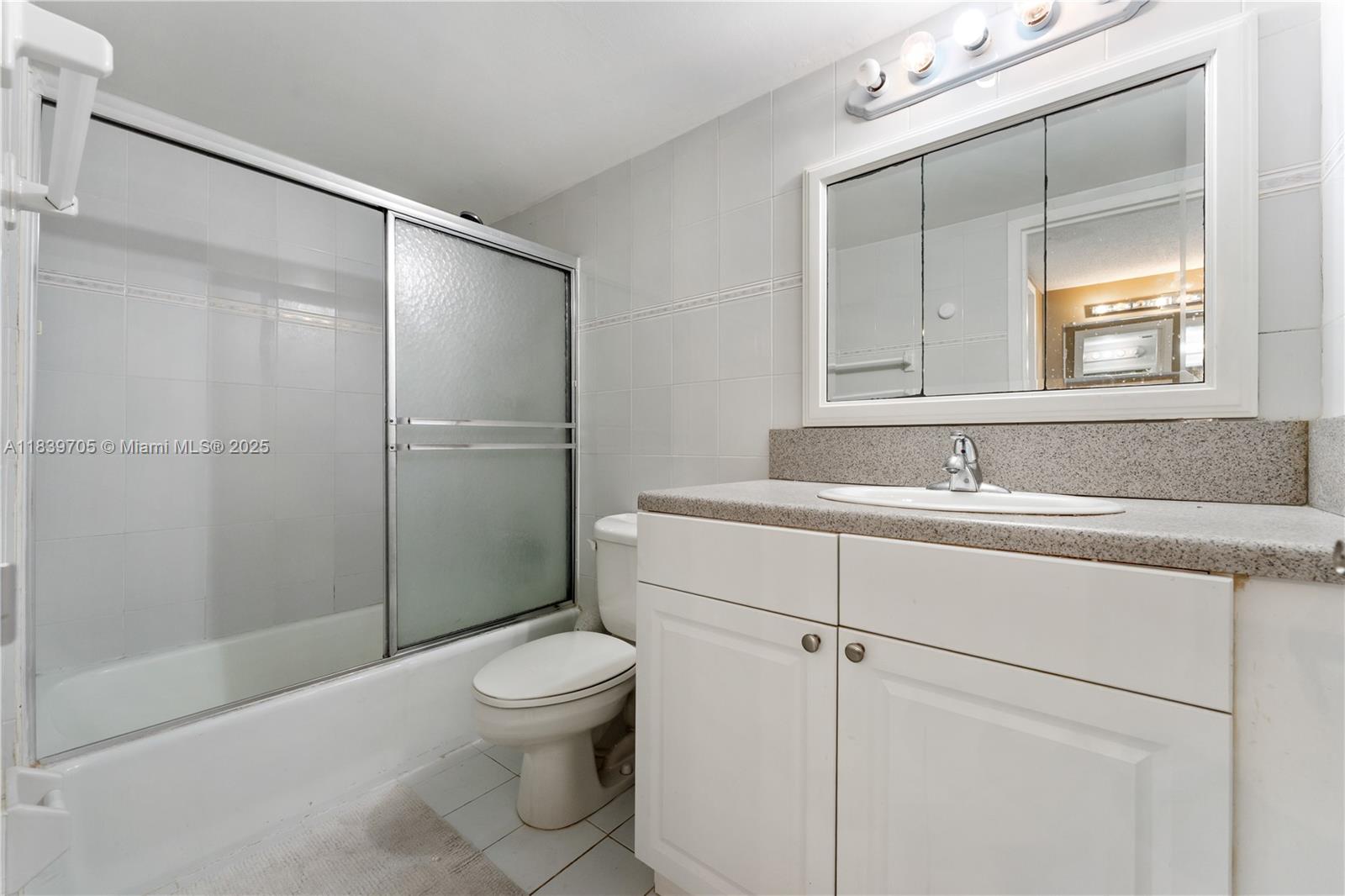 3140 S Ocean Dr #212, Hallandale Beach, Florida image 16