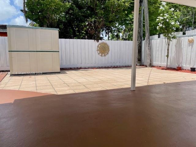 330 W 40th Pl, Hialeah, Florida image 16