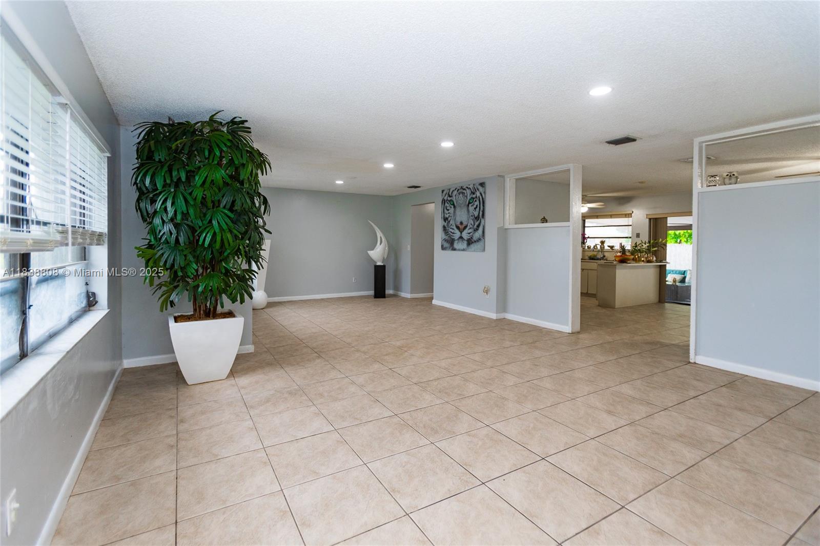 906 Cardinal Pl, Homestead, Florida image 17