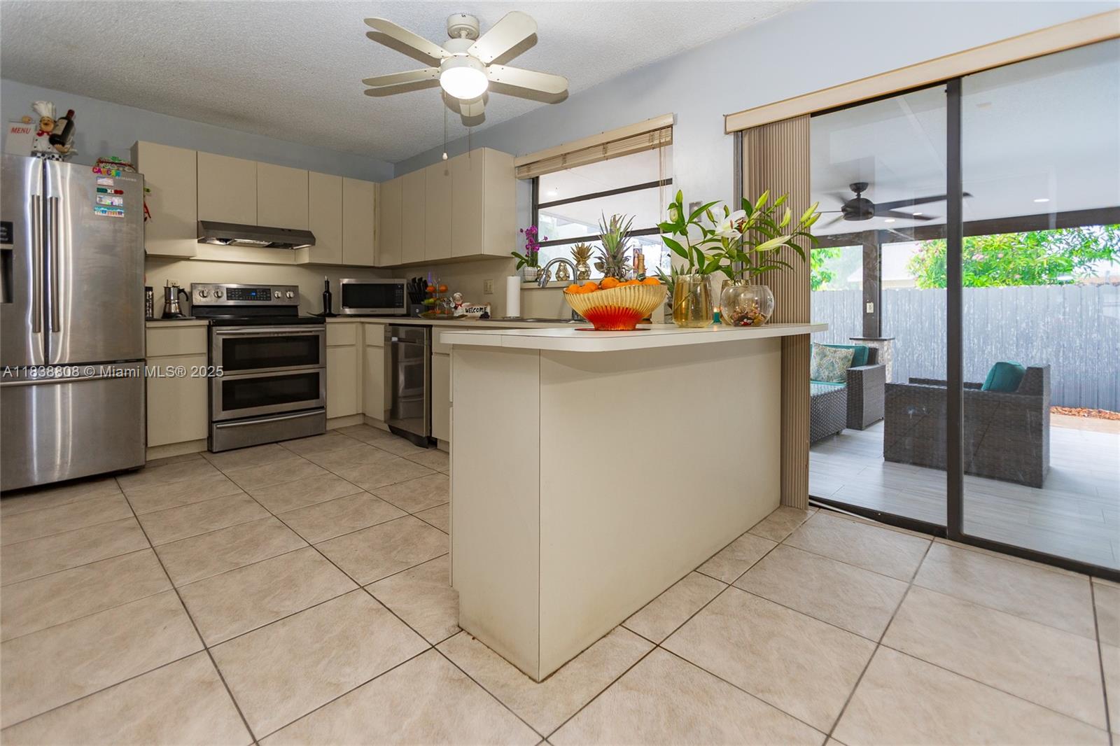 906 Cardinal Pl, Homestead, Florida image 21