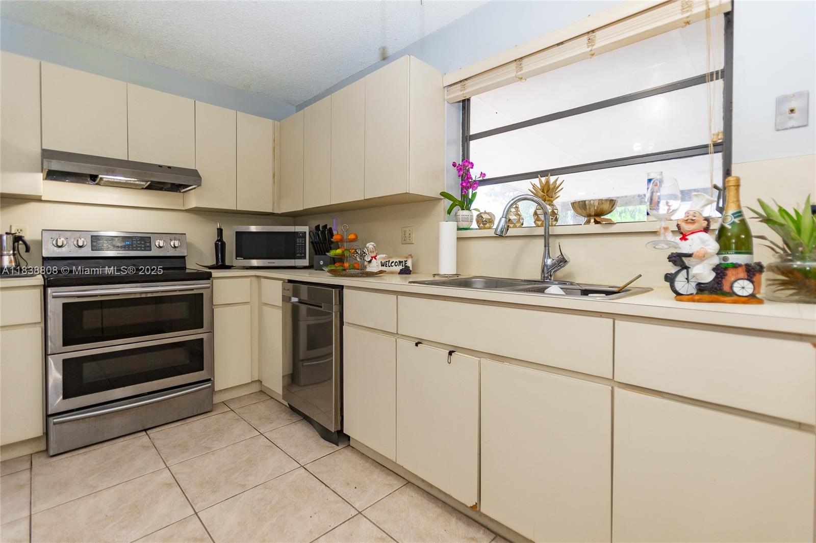 906 Cardinal Pl, Homestead, Florida image 23