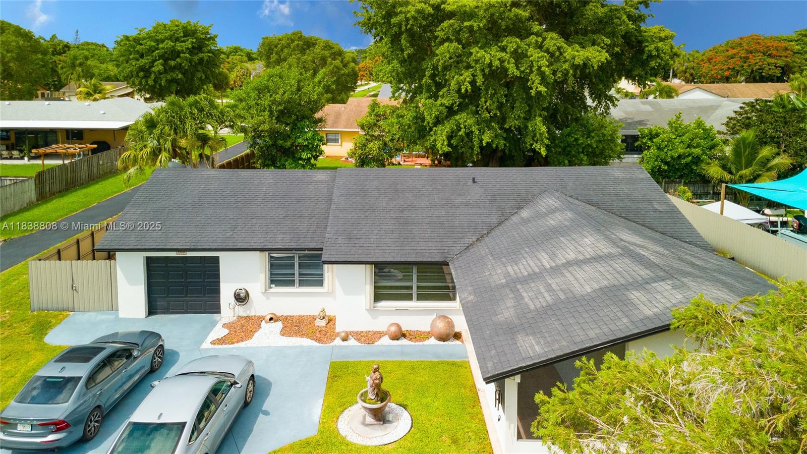 906 Cardinal Pl, Homestead, Florida image 5