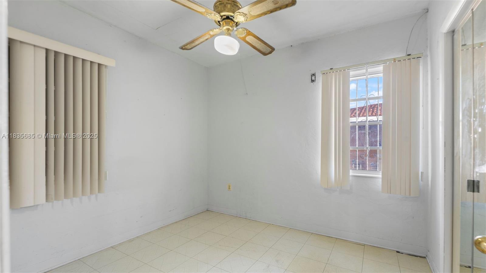 521 SE 5th St, Hialeah, Florida image 10
