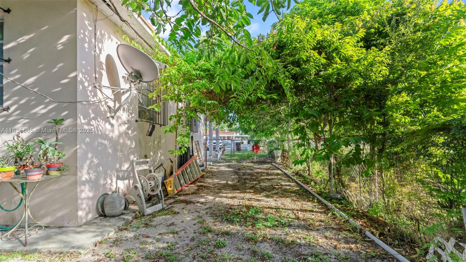 521 SE 5th St, Hialeah, Florida image 22