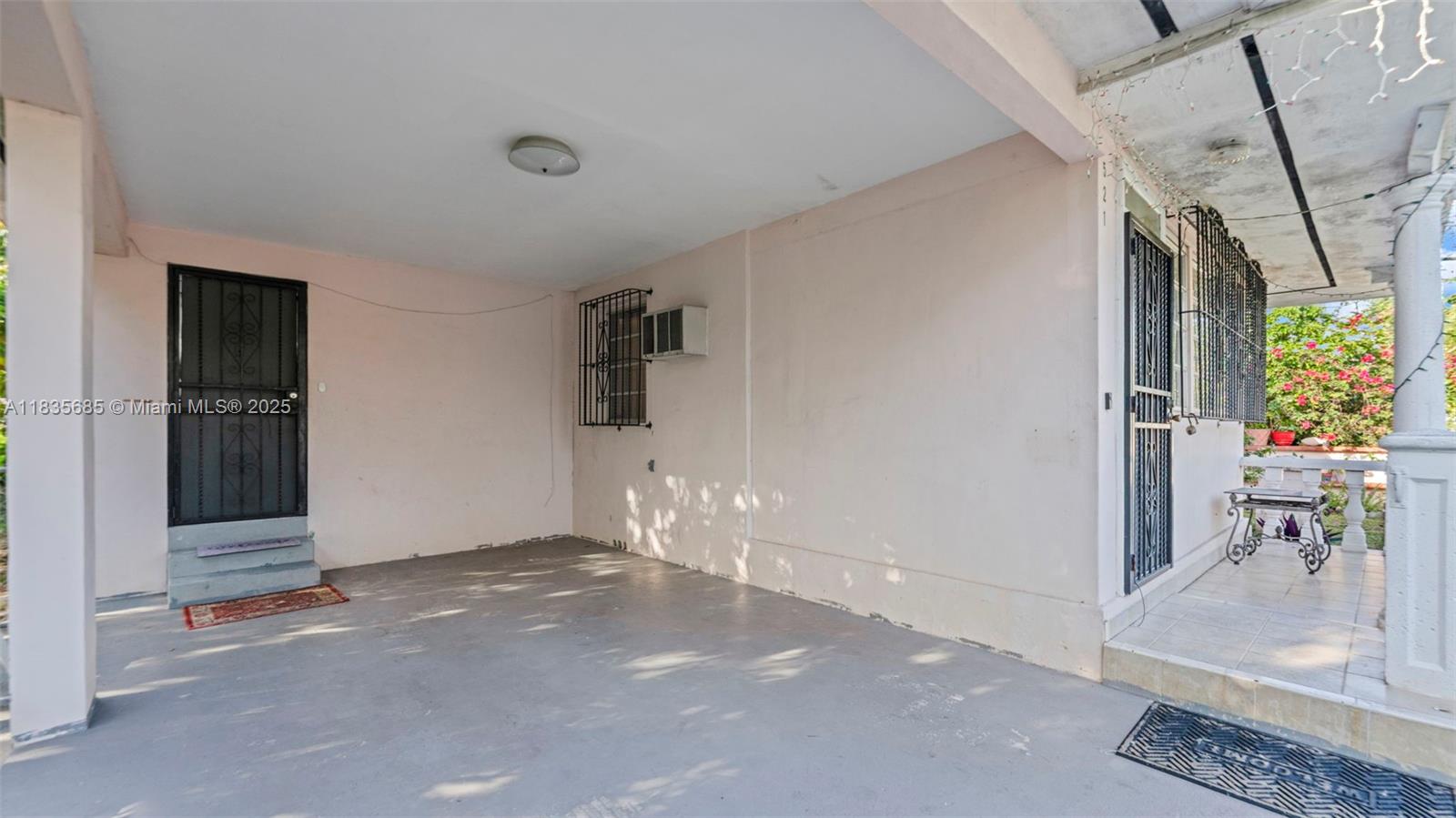 521 SE 5th St, Hialeah, Florida image 28