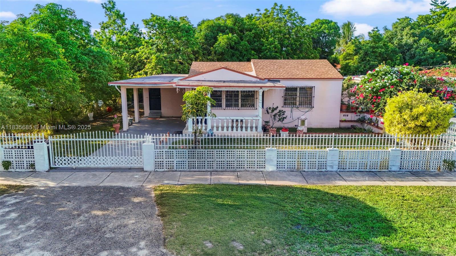 521 SE 5th St, Hialeah, Florida image 36