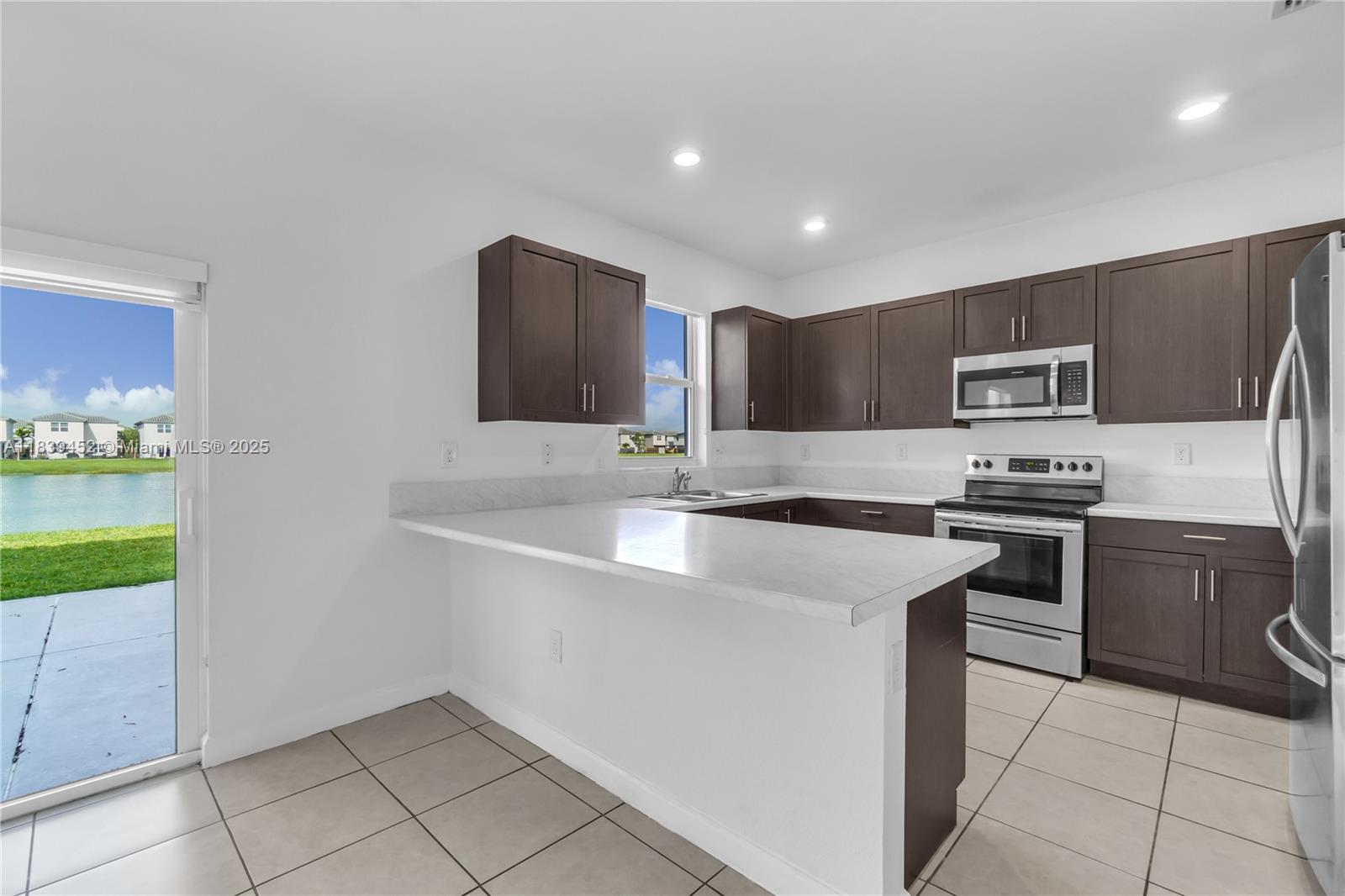 1412 SE 27th Ter, Homestead, Florida image 10