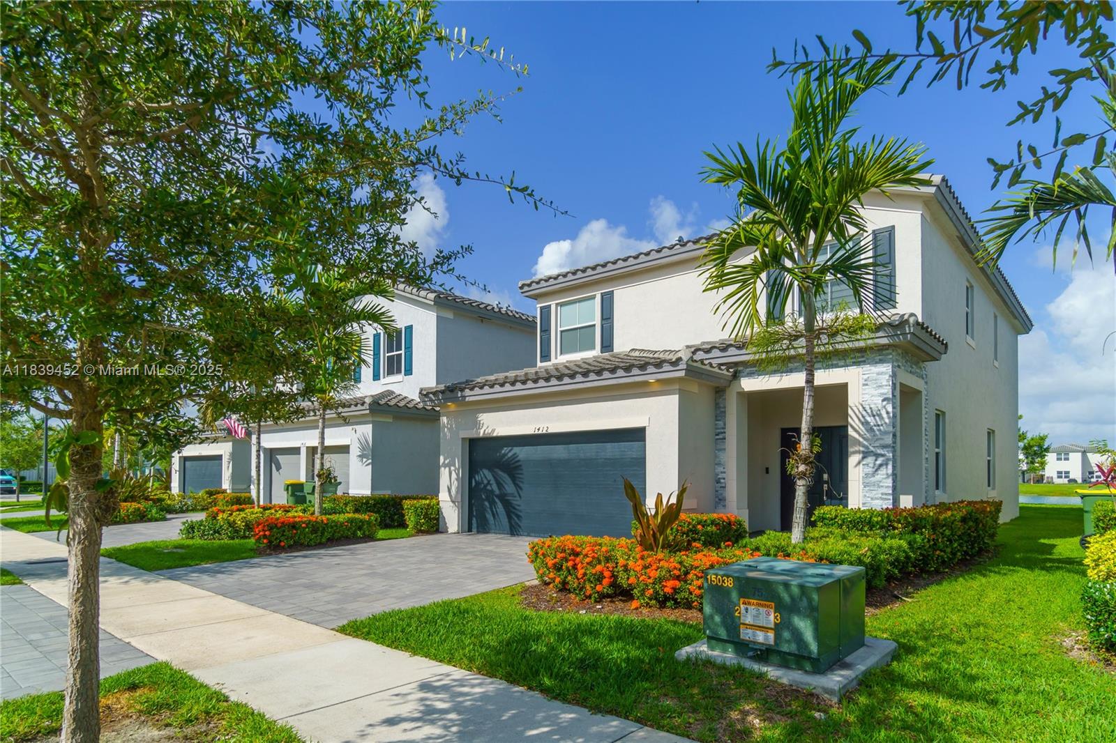 1412 SE 27th Ter, Homestead, Florida image 2