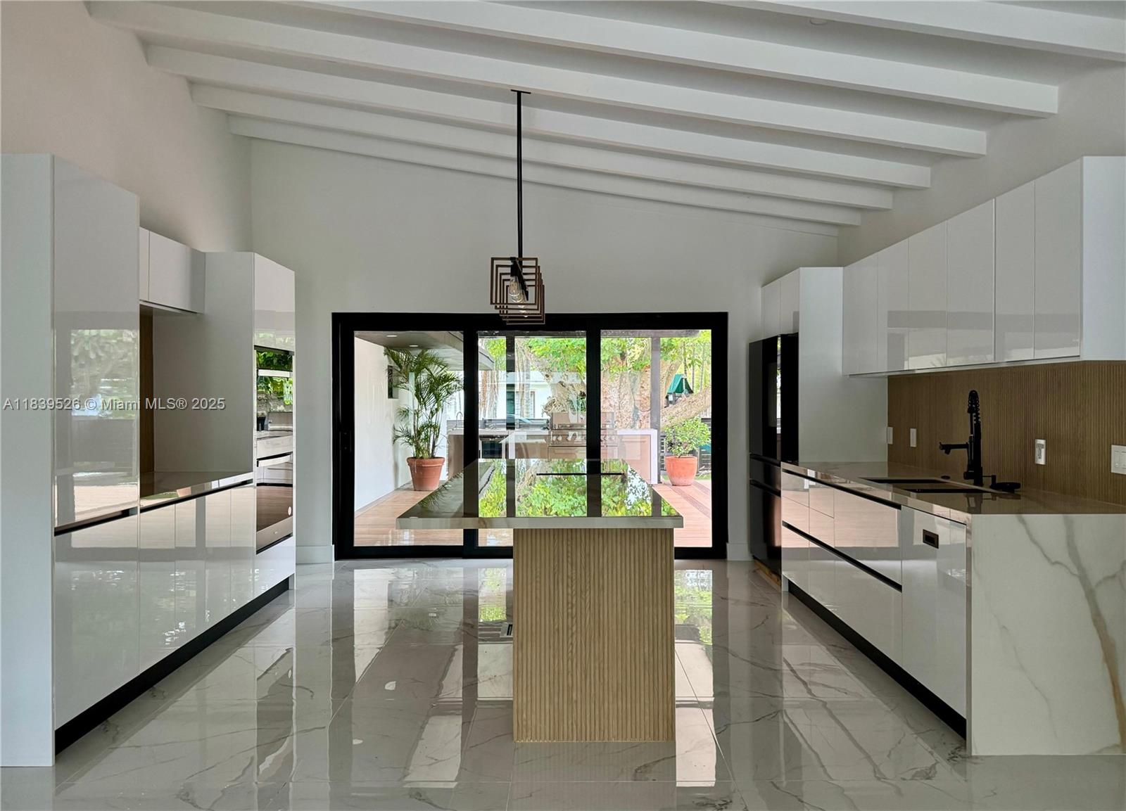 641 Nightingale Ave, Miami Springs, Florida image 3