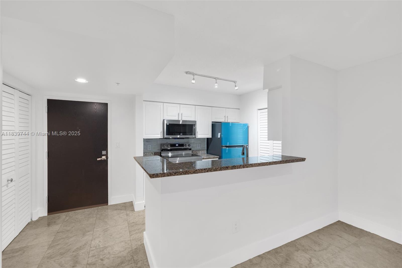 Property photo # 8