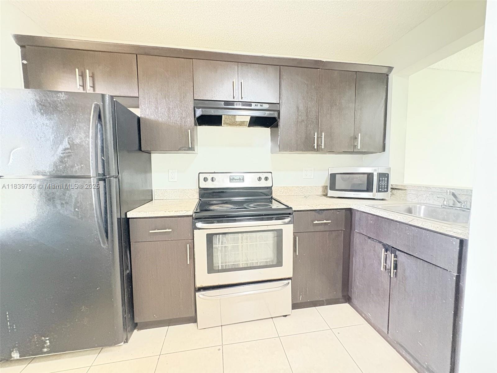 Property photo # 4