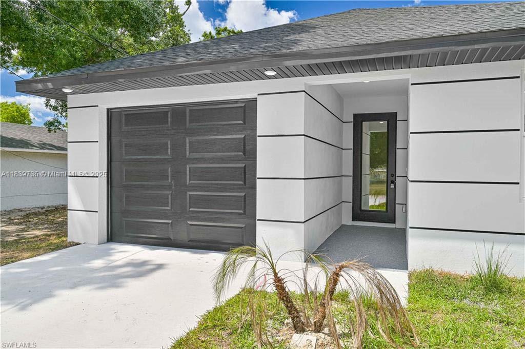 2045 Carver Ave, Fort Myers, Florida image 1