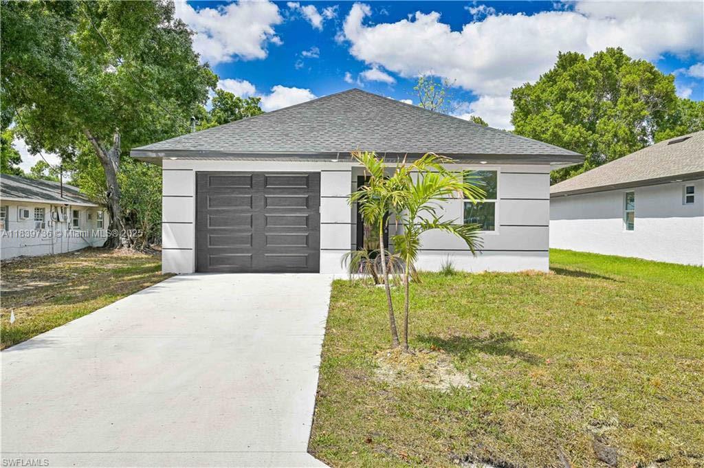 2045 Carver Ave, Fort Myers, Florida image 2