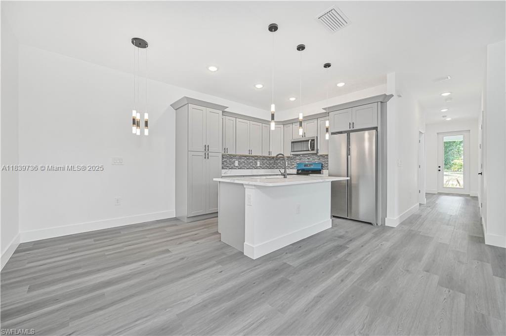2045 Carver Ave, Fort Myers, Florida image 6