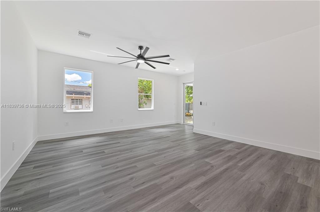 2045 Carver Ave, Fort Myers, Florida image 9