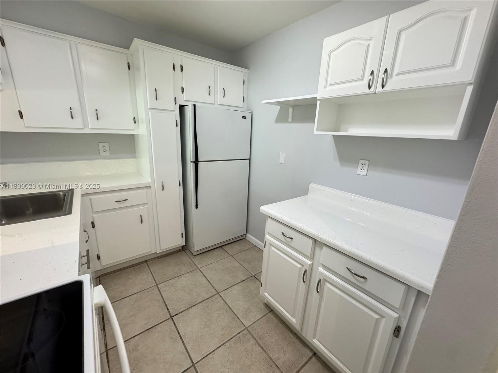 Property photo # 9