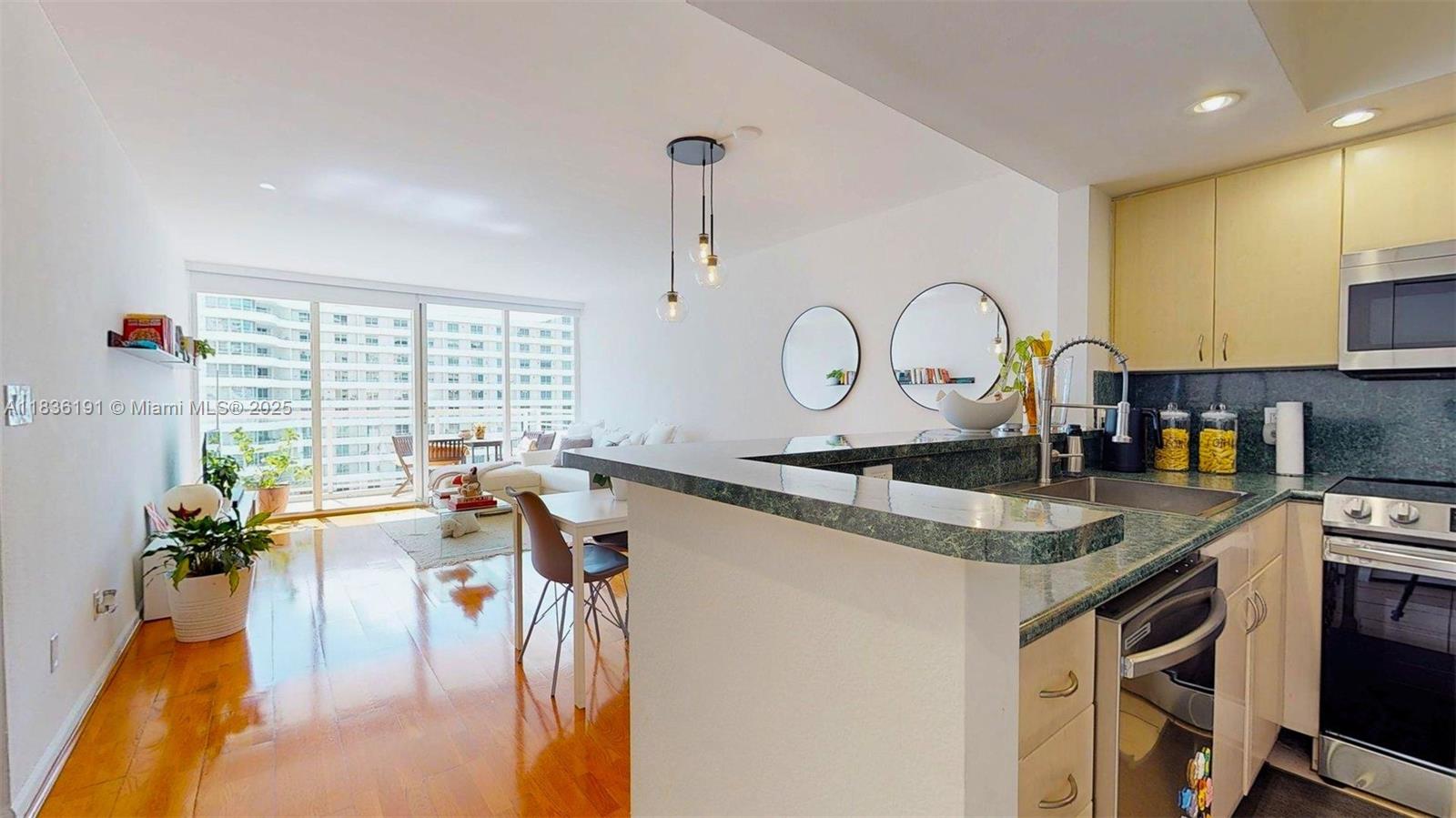 5600 Collins Ave #10A, Miami Beach, Florida image 4